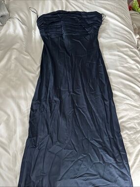 Strapless navy blue dress